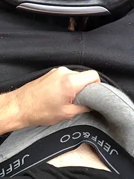 Snapshot of BigCurtis_D chatting on 11.05.25 BigCurtis D online show from 11.05.25