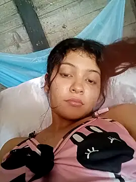 Snapshot of Soymaia chatting on 11.12.25 Soymaia online show from 11.12.25