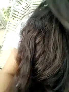 Snapshot of Soymaia chatting on 11.29.25 Soymaia online show from 11.29.25