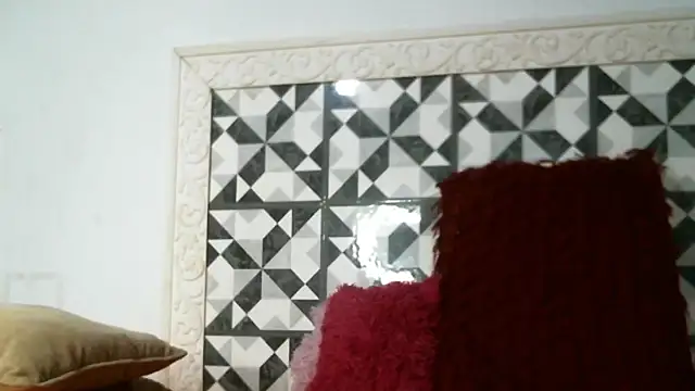 coffeandmilk1 online show from 03.31.26