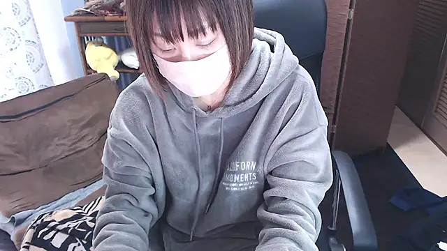 YUNONNON online show from 02.07.26