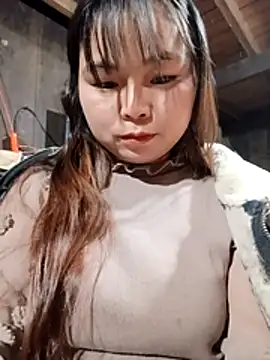 Snapshot of matbiec- chatting on 11.28.25 matbiec- online show from 11.28.25