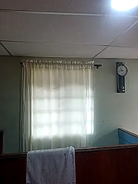 Isa-Giraldo online show from 11.13.25