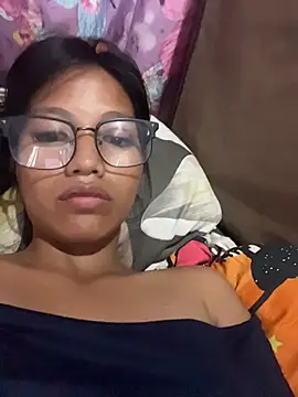 hottiebabe23 online show from 11.17.25