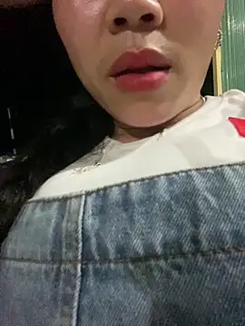 Snapshot of Nul-chal chatting on 04.11.26 Nul-chal online show from 04.11.26