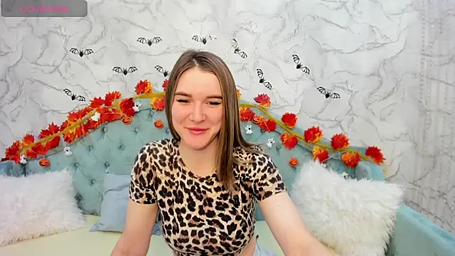 AriaAmaren online show from 10.29.25