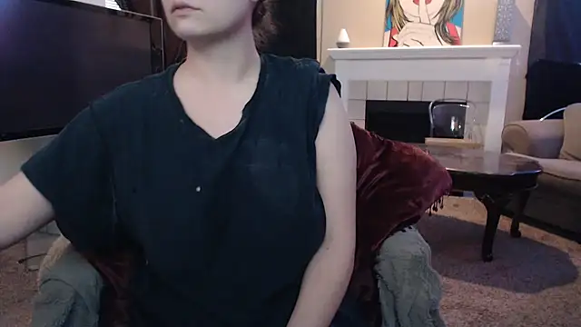 Snapshot of Skyl31 chatting on 11.04.25 Skyl31 online show from 11.04.25