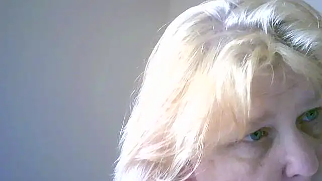 Sylviastar46 online show from 11.20.25