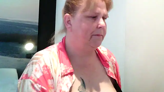 Sylviastar46 online show from 05.20.26