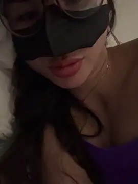 Snapshot of trinhvutrinh chatting on 11.25.25 trinhvutrinh online show from 11.25.25