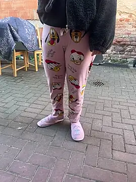 Teeny-Slut18 online show from 04.30.26