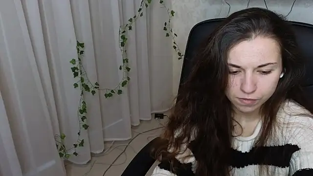 Snapshot of Ulyanix chatting on 02.14.26 Ulyanix online show from 02.14.26