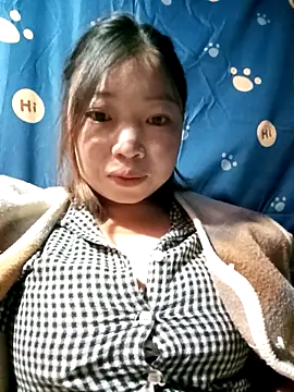 Snapshot of julybe chatting on 12.01.25 julybe online show from 12.01.25