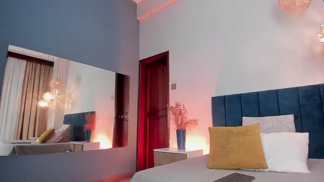 HannaaWells online show from 03.30.26