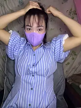 Snapshot of gino-sex chatting on 12.18.25 gino-sex online show from 12.18.25