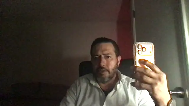 ezrah23 online show from 04.06.26