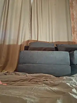 Snapshot of LikaFurr chatting on 11.01.25 LikaFurr online show from 11.01.25