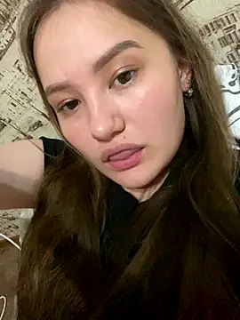 Snapshot of Regina_Lynne chatting on 11.05.25 Regina Lynne online show from 11.05.25