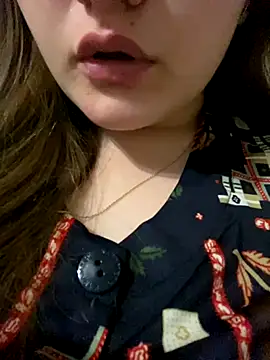 Snapshot of Regina_Lynne chatting on 11.20.25 Regina Lynne online show from 11.20.25