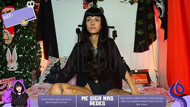 Snapshot of CarrieBurton chatting on 12.01.25 CarrieBurton online show from 12.01.25