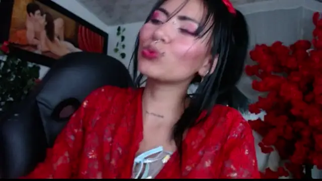 Snapshot of myomii_nixx chatting on 11.13.25 myomii nixx online show from 11.13.25