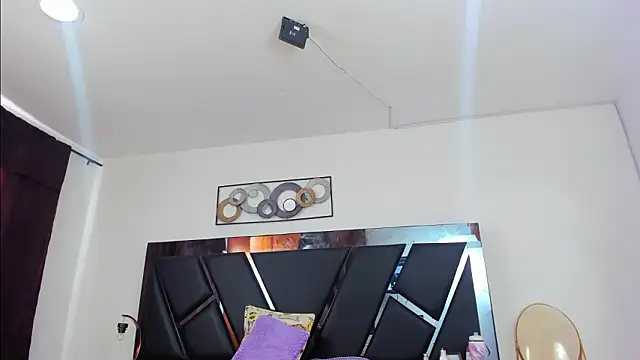 Snapshot of HannaGrand chatting on 02.18.26 HannaGrand online show from 02.18.26