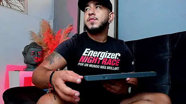 MarcusConnor online show from 11.12.25