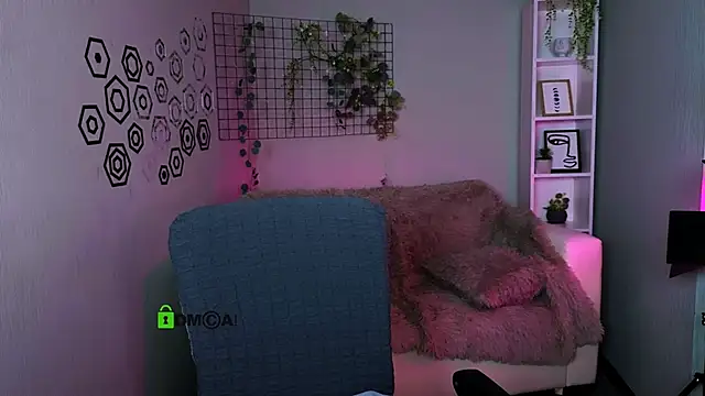 lisa dark  online show from 01.14.26