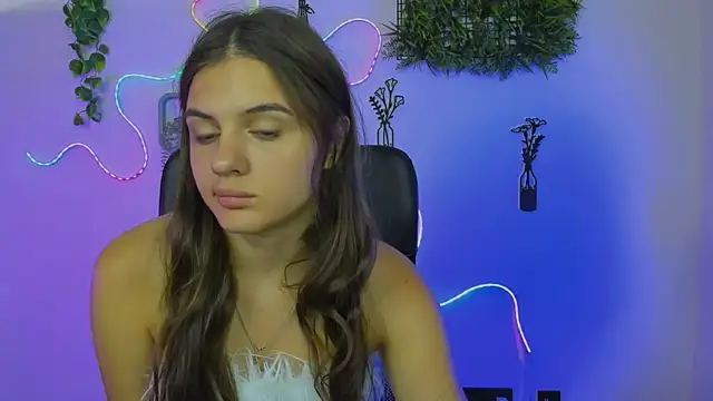 Snapshot of lisa_dark_ chatting on 07.17.26 lisa dark online show from 07.17.26