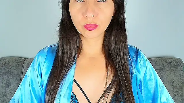 Snapshot of alana_pink95 chatting on 11.18.25 alana pink95 online show from 11.18.25