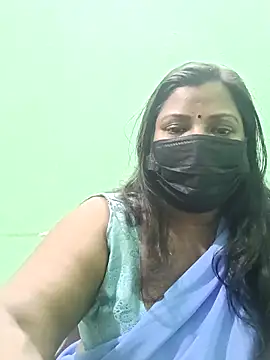 Snapshot of tamil_Nithya_J chatting on 12.16.25 tamil Nithya J online show from 12.16.25