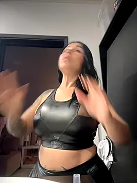 Snapshot of Natural_BIGASS_Nina chatting on 12.01.25 Natural BIGASS Nina online show from 12.01.25