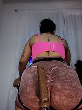 Natural BIGASS Nina online show from 02.14.26