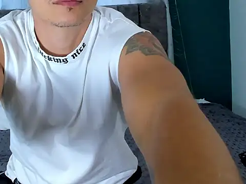 Latin Pboy online show from 01.14.26