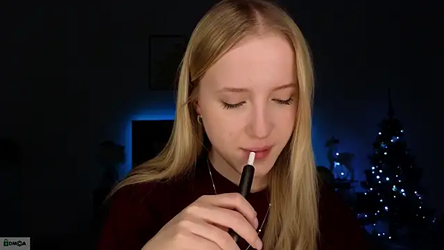 Snapshot of adele_armass chatting on 01.12.26 adele armass online show from 01.12.26