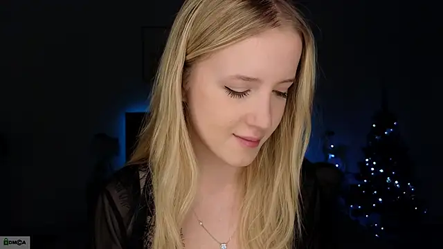 Snapshot of adele_armass chatting on 01.16.26 adele armass online show from 01.16.26