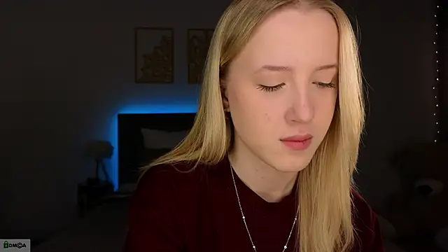 Snapshot of adele_armass chatting on 02.20.26 adele armass online show from 02.20.26