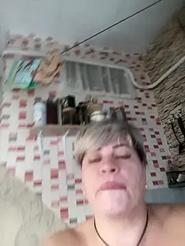 Snapshot of MilkySky chatting on 11.08.25 MilkySky online show from 11.08.25