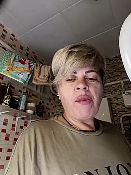 Snapshot of MilkySky chatting on 11.11.25 MilkySky online show from 11.11.25