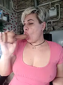 Snapshot of MilkySky chatting on 02.01.26 MilkySky online show from 02.01.26