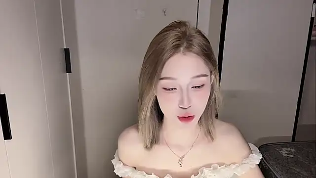 Snapshot of yuyu-33 chatting on 02.05.26 yuyu-33 online show from 02.05.26