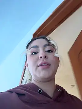 Elina Hills online show from 03.24.26