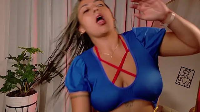 Zara Nova online show from 02.16.26