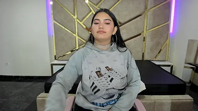 Snapshot of Frrreyaa chatting on 11.07.25 Frrreyaa online show from 11.07.25