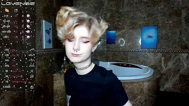 Snapshot of Angel_Julles chatting on 11.07.25 Angel Julles online show from 11.07.25