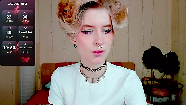 Snapshot of Angel_Julles chatting on 11.10.25 Angel Julles online show from 11.10.25