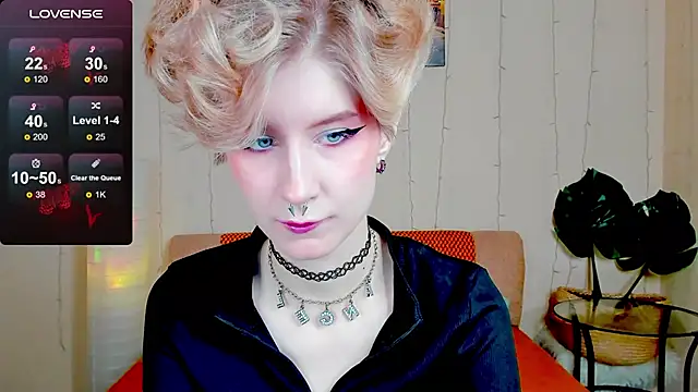 Snapshot of Angel_Julles chatting on 11.13.25 Angel Julles online show from 11.13.25