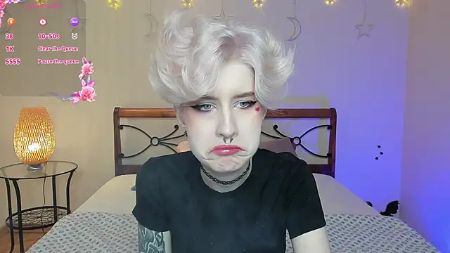 Snapshot of Angel_Julles chatting on 11.27.25 Angel Julles online show from 11.27.25