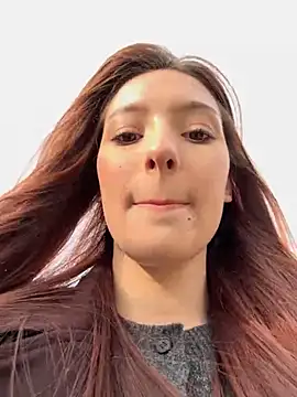 Snapshot of LilluKatten chatting on 11.12.25 LilluKatten online show from 11.12.25