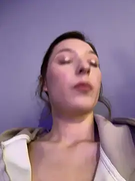 LilluKatten online show from 05.18.26